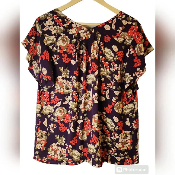 Cabi A La Mode Top NWT Fall ‘21 Collection size Medium - Picture 3 of 5